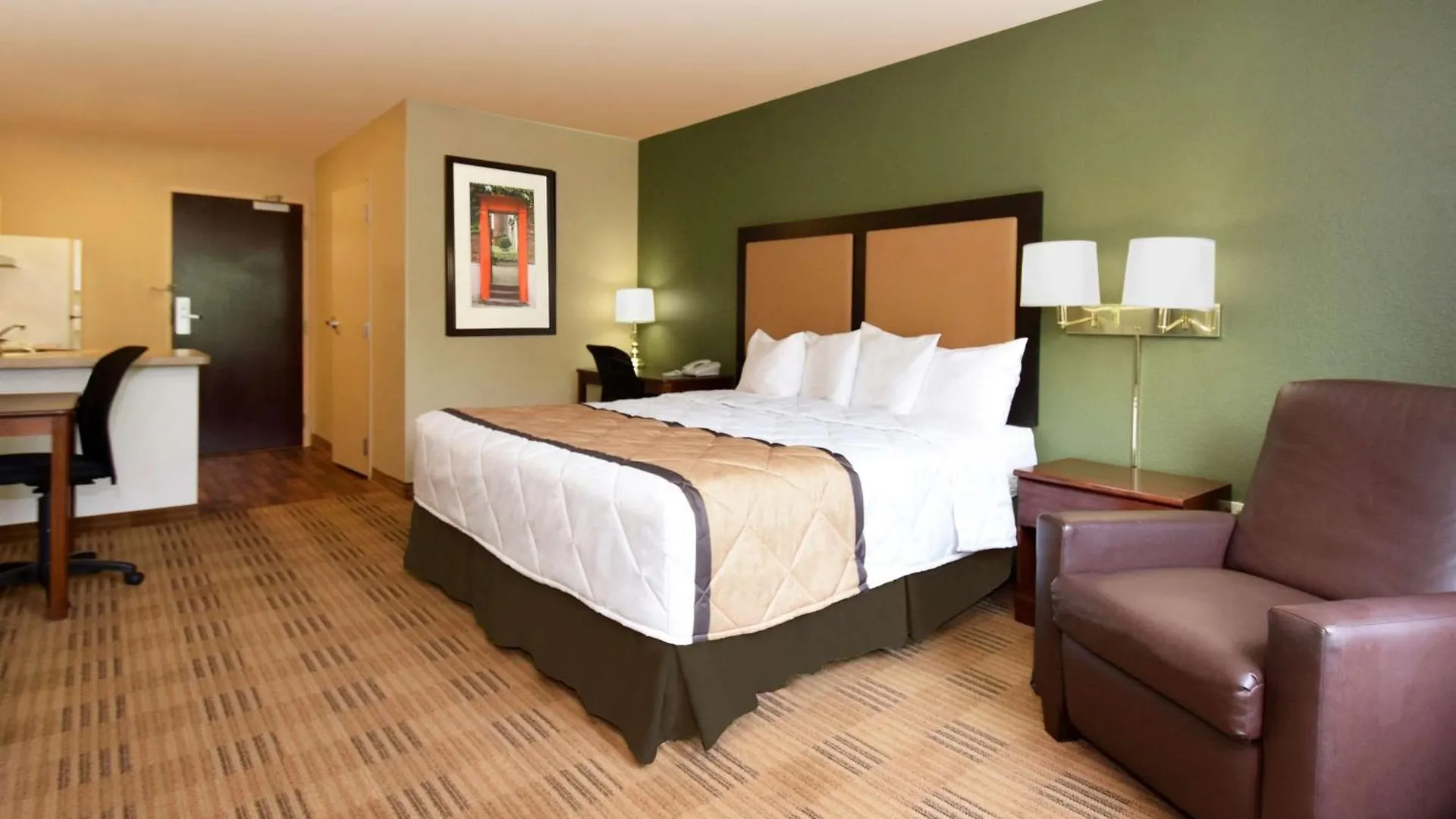 Extended Stay America Suites - Long Island - Bethpage