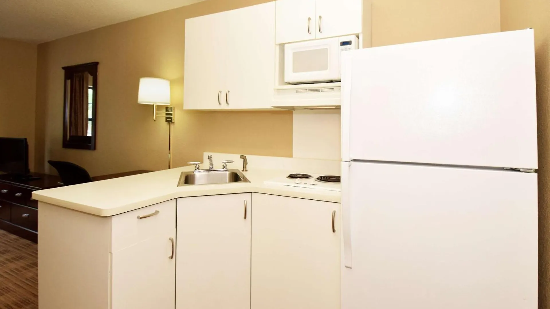 Extended Stay America Suites - Long Island - Bethpage Hotel