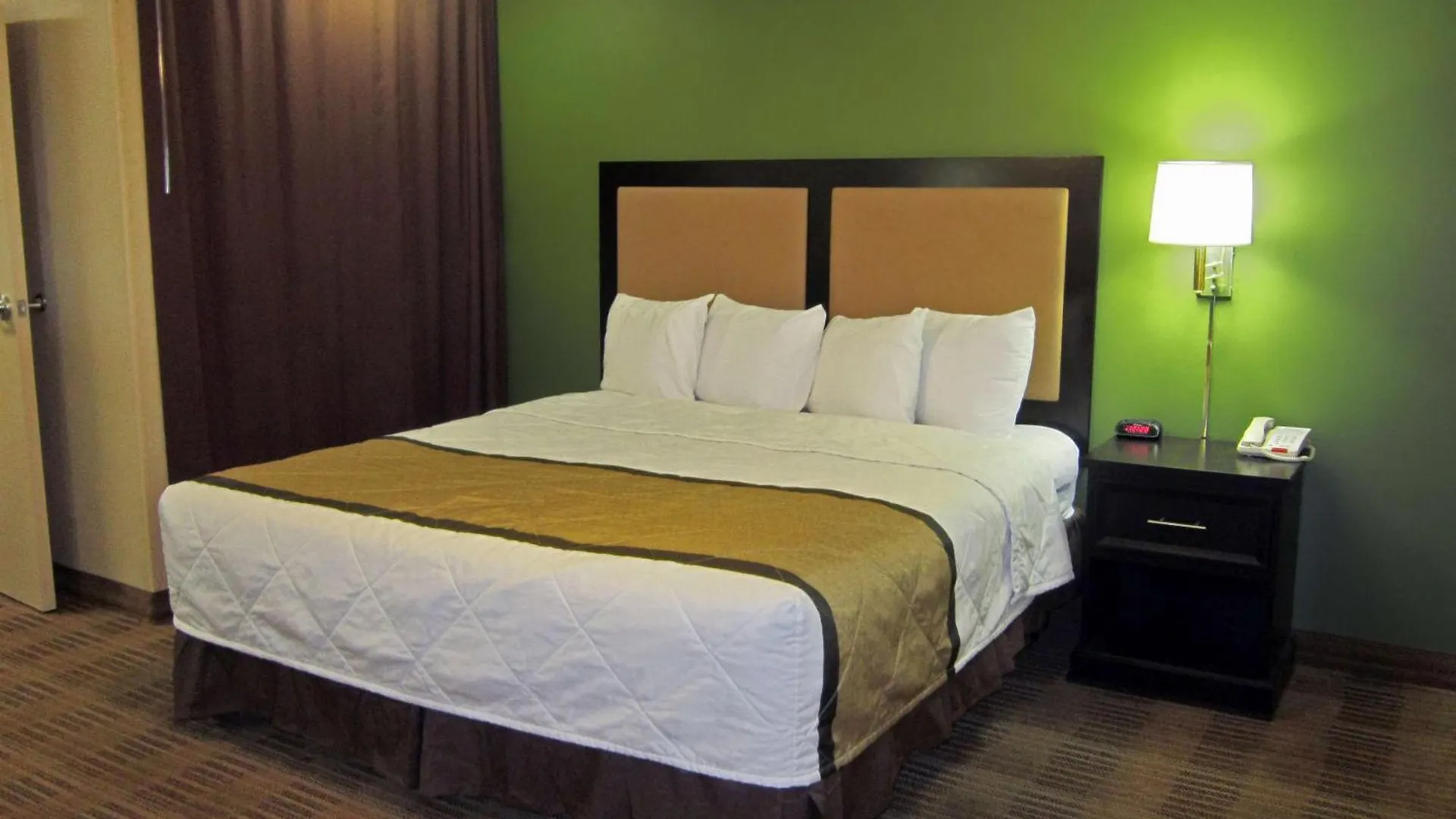 Extended Stay America Suites - Long Island - Bethpage Hotel