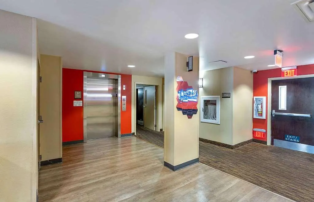 Extended Stay America Suites - Long Island - Bethpage 2*,